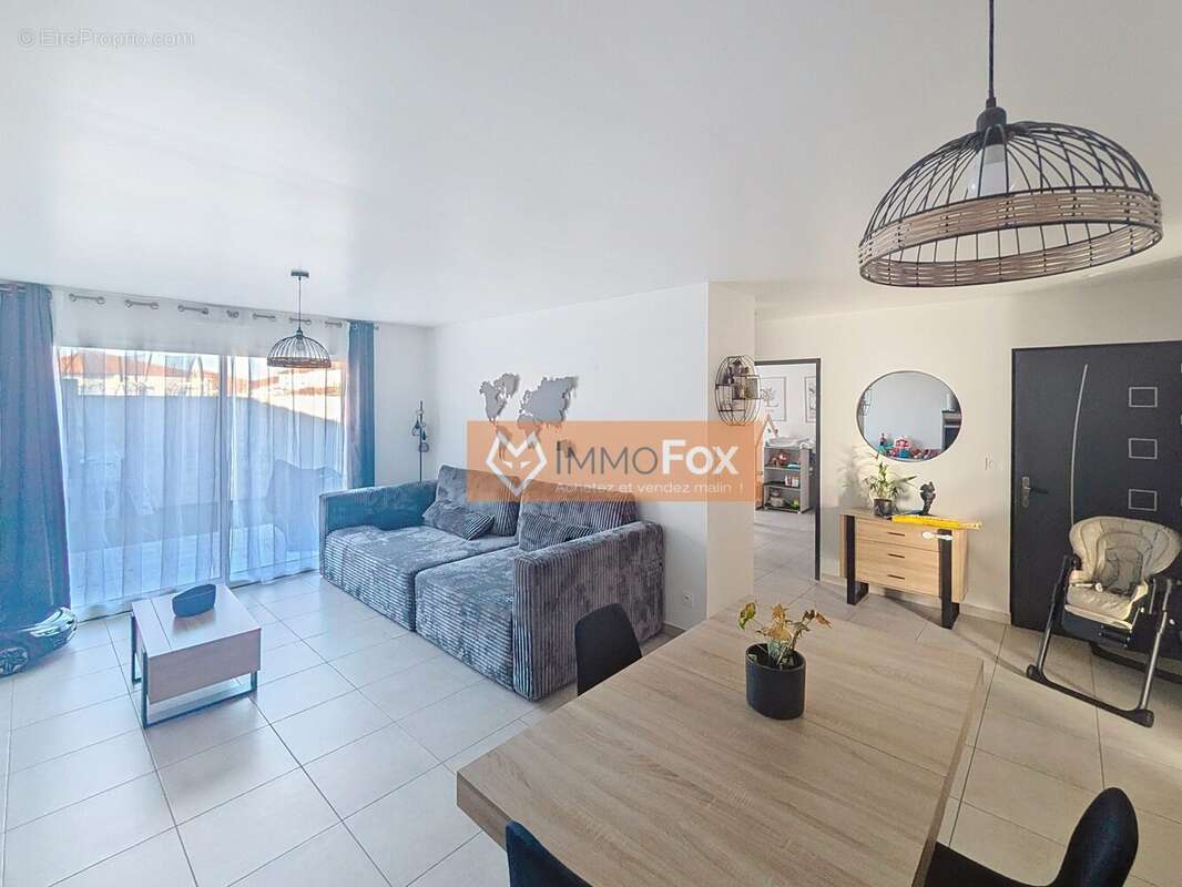 Maison à VILLELONGUE-DELS-MONTS