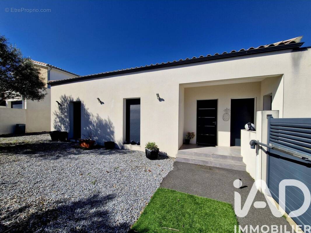 Photo 1 - Maison à COLOMBIERS