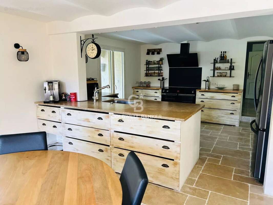 Maison à MOUGINS
