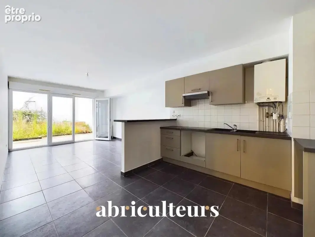 Appartement 3 pièces avec jardin privatif  en vente à  Rue Théophile Guillou à Saint-Herblain(44800) - photo 2