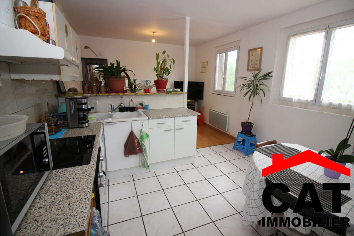Appartement à THOMERY