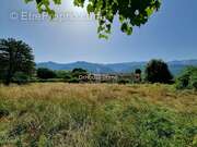 Terrain à LA TERRASSE