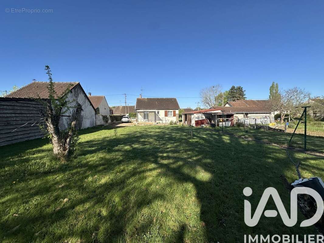 Photo 8 - Maison à CHEZAL-BENOIT