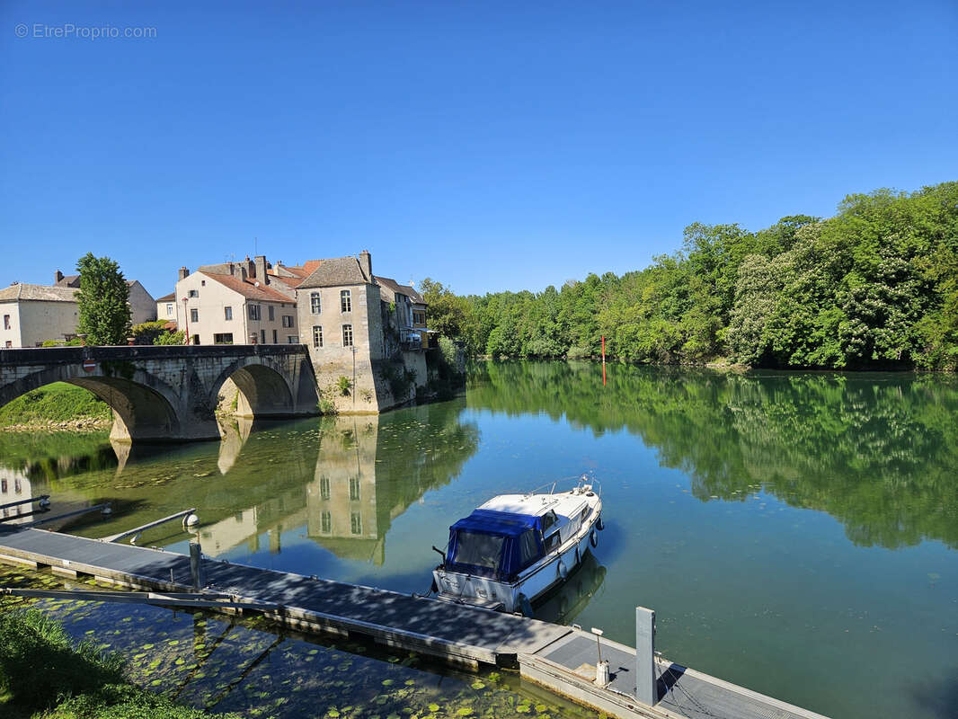 Maison à VERDUN-SUR-LE-DOUBS