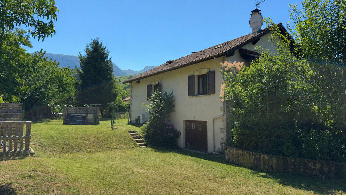 Maison à SAINT-ROMANS