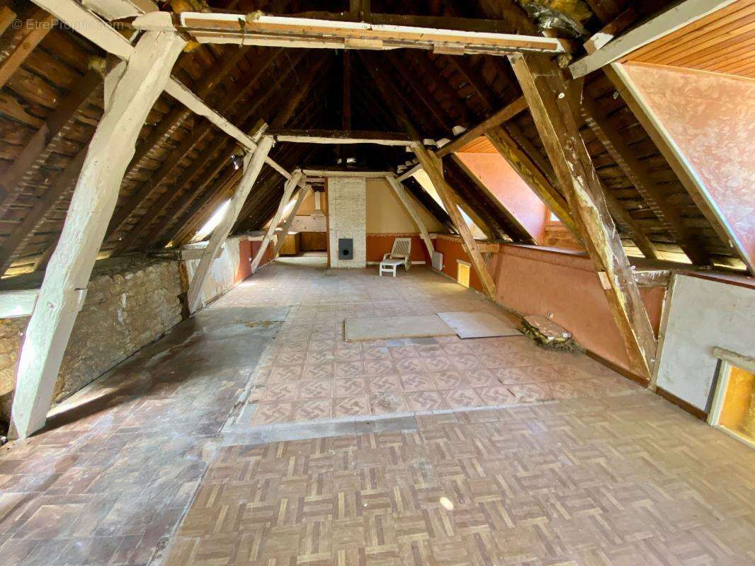 Maison à LES EYZIES-DE-TAYAC-SIREUIL