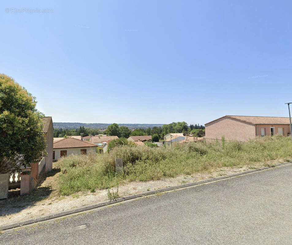 Terrain à VILLENEUVE-SUR-LOT