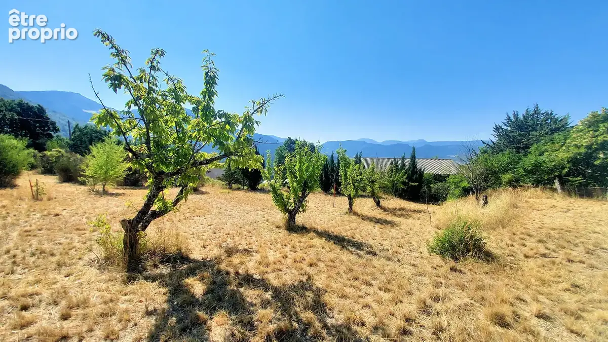 Terrain à bâtir dans environnement très calme - photo 6