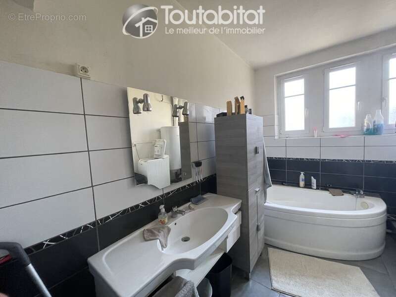 Appartement à CHARLEVILLE-MEZIERES