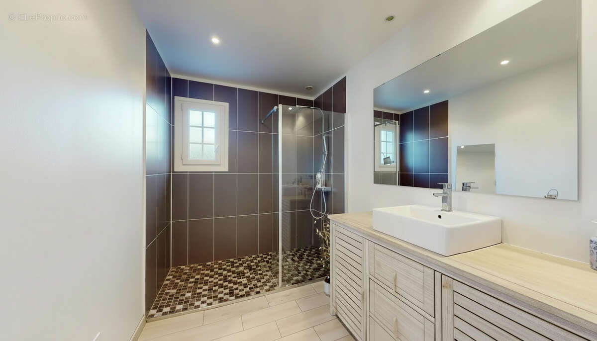 Maison à BASSUSSARRY