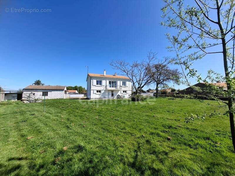 Maison à NOTRE-DAME-DE-RIEZ