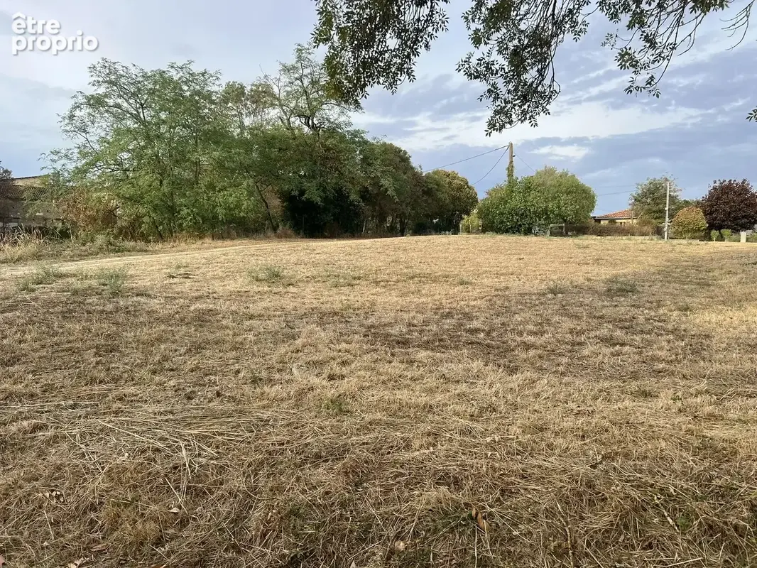 Photo Terrain à Preignan au prix de 45 000€