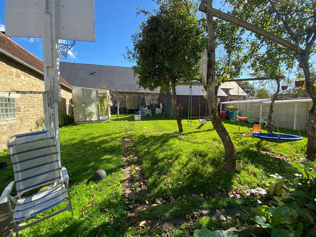 Maison à SAINTE-HONORINE-LA-CHARDONNE