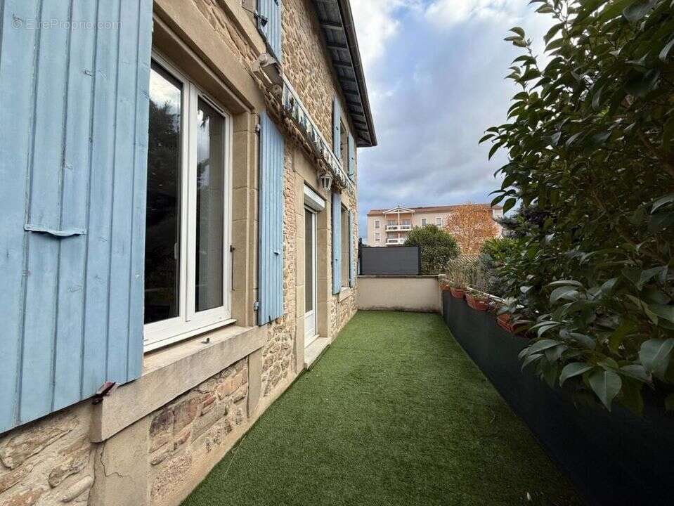 Maison à ROMANS-SUR-ISERE
