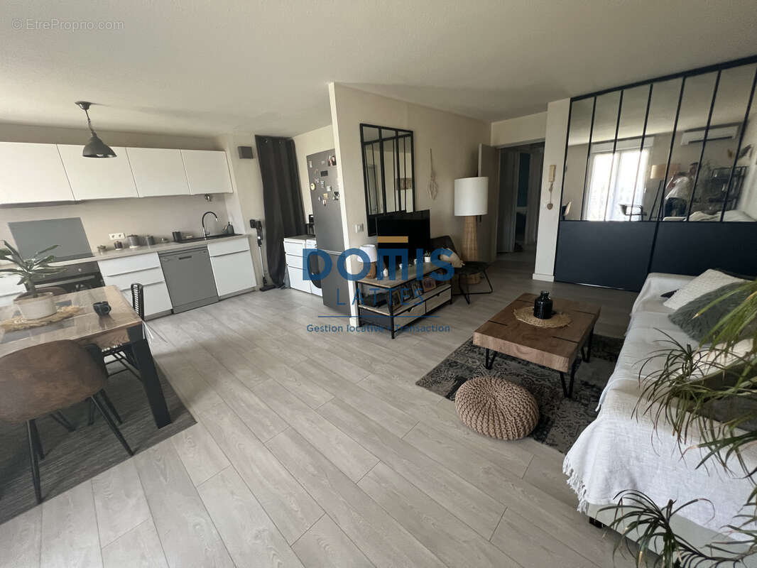 Appartement à LATTES