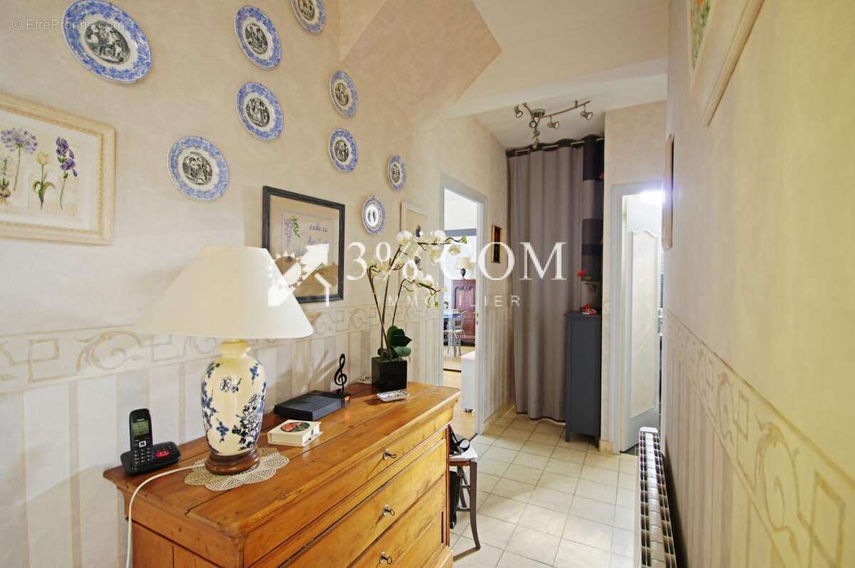 Maison à FLIXECOURT