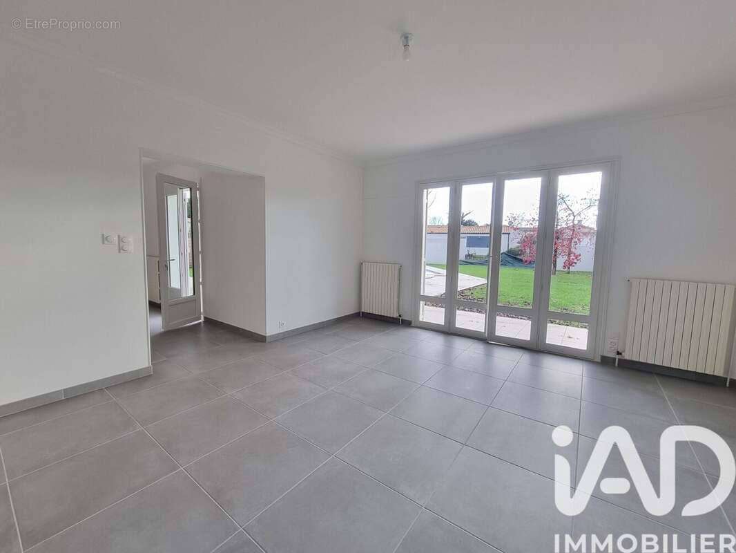 Photo 4 - Maison à SAINTE-SOULLE