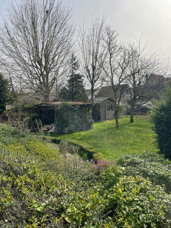 Maison à COMBLEUX