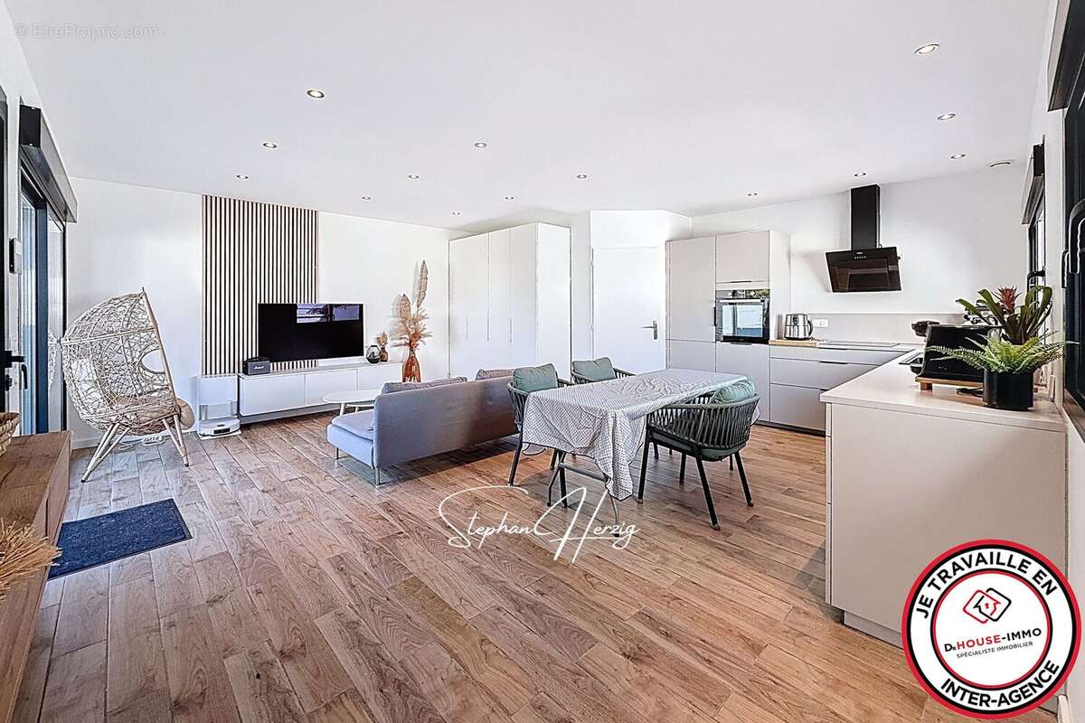 Maison à VILLENAVE-D'ORNON