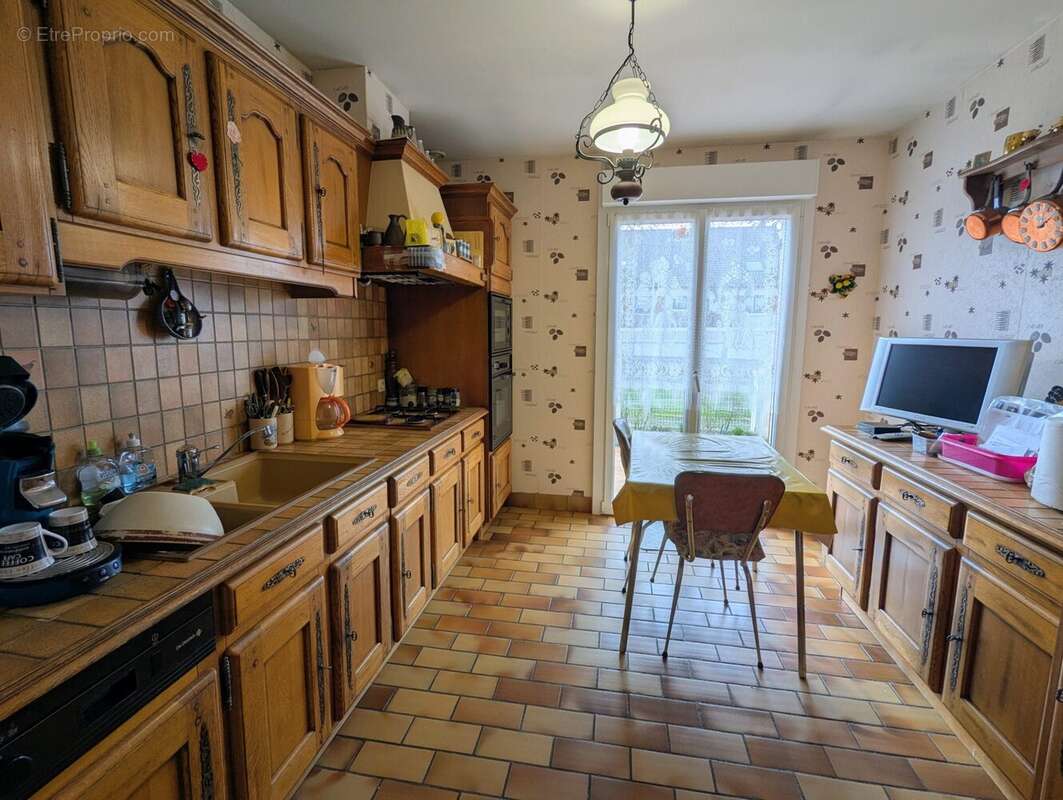 cuisine - Maison à GRANDCAMP-MAISY