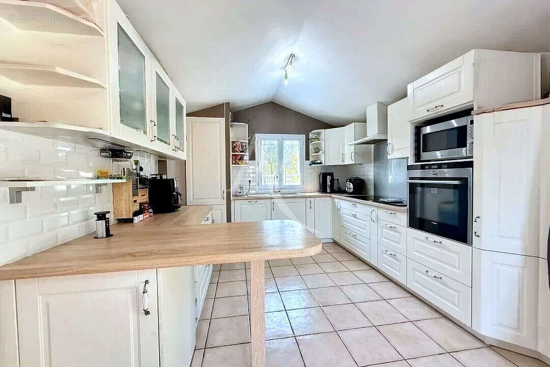 Maison à CHAILLE-LES-MARAIS