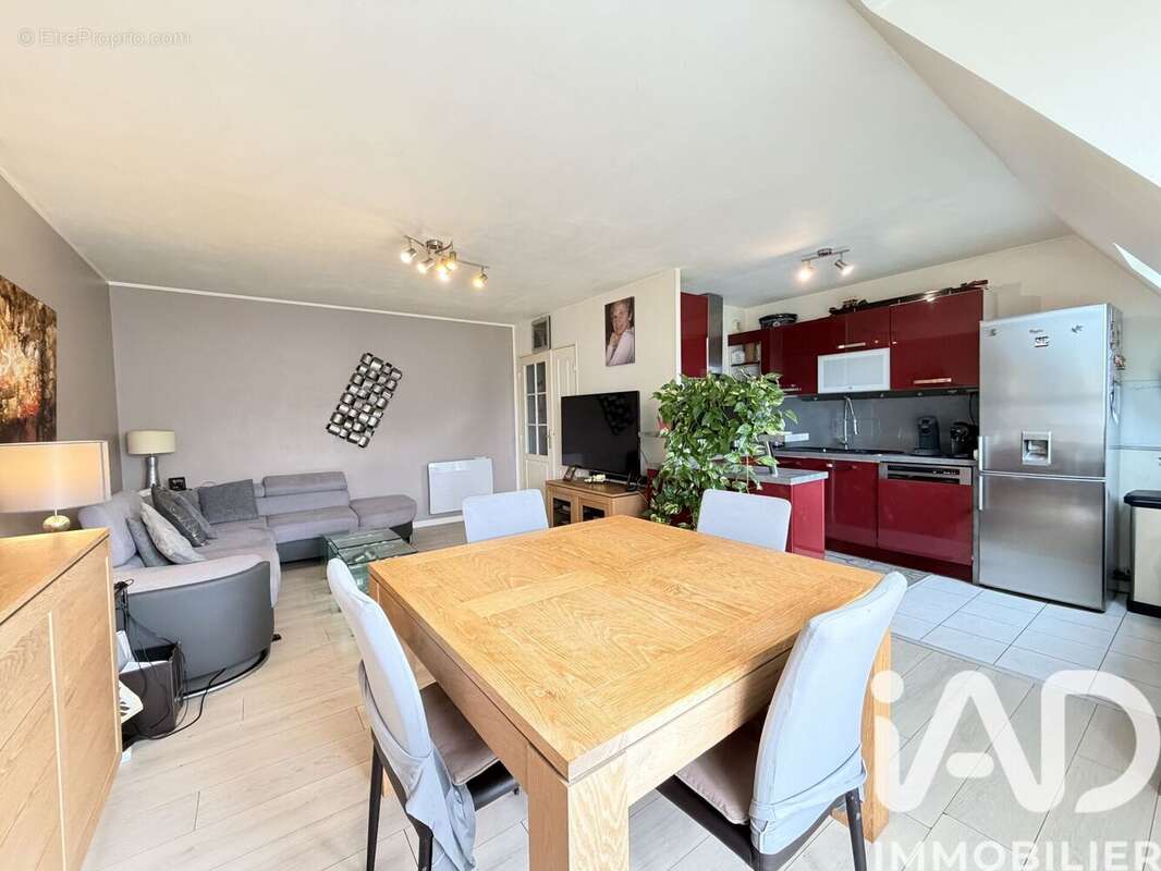 Photo 3 - Appartement à BRIE-COMTE-ROBERT