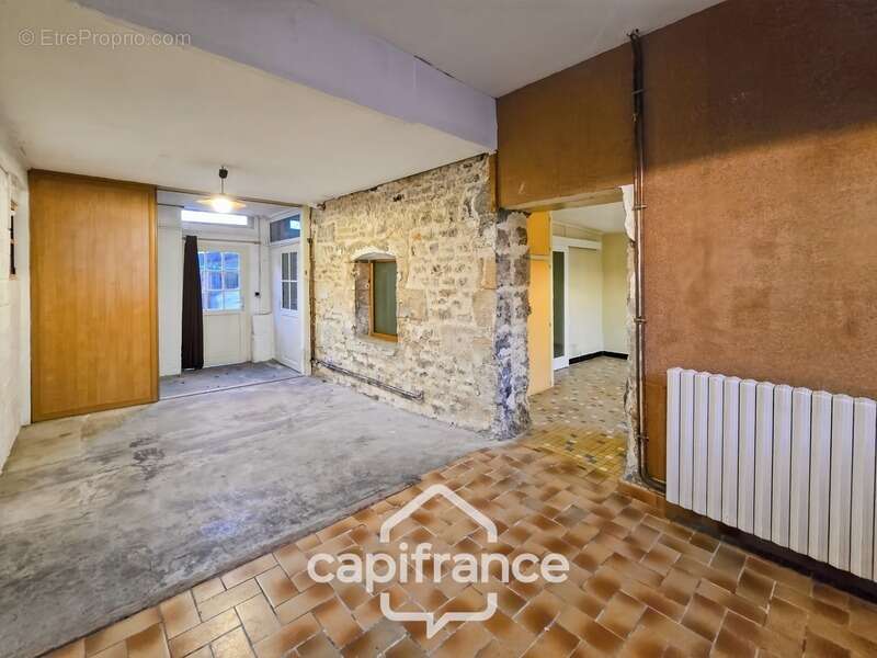 Maison à URZY