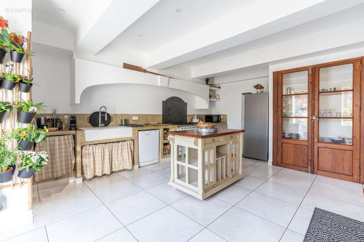 Maison à POUSSAN