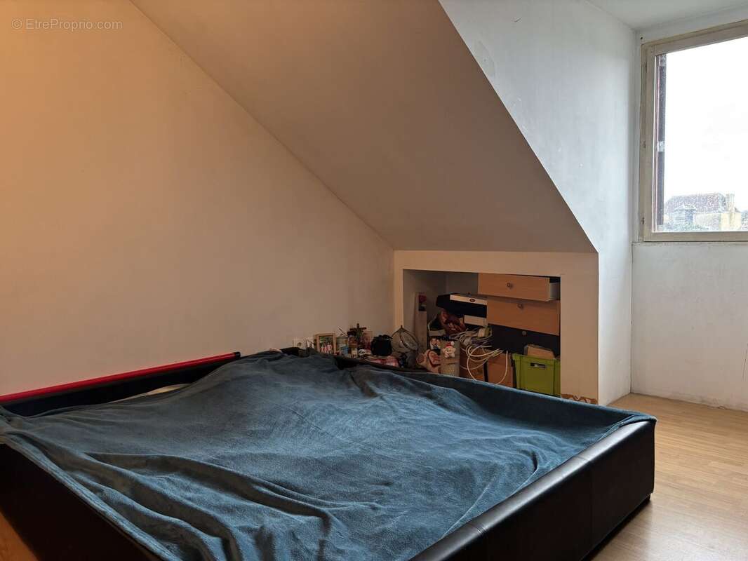 Maison à BONNETABLE