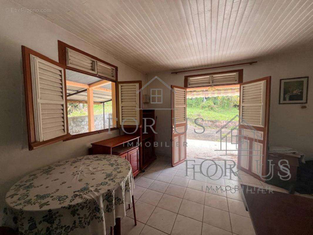 A VENDRE - Maison T6 -GROS MORNE (97213), Martinique - photo 9