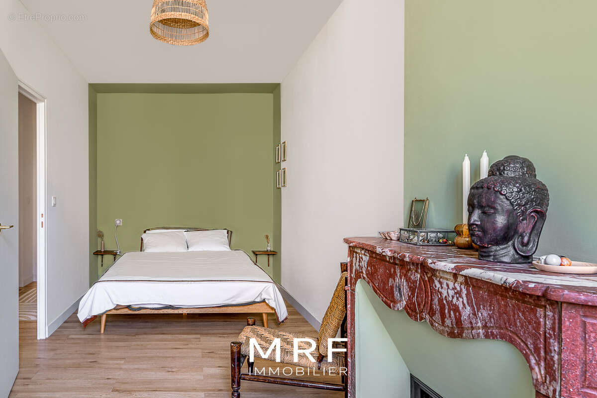 Appartement à MARSEILLE-5E