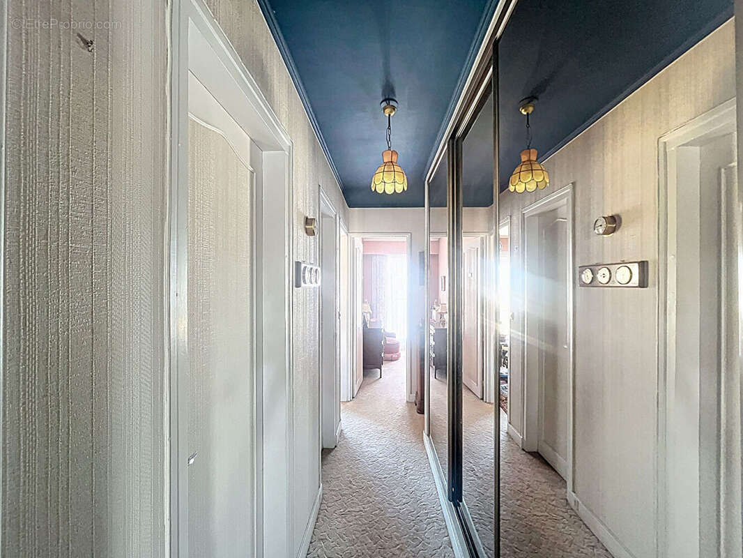 Appartement à CHATILLON