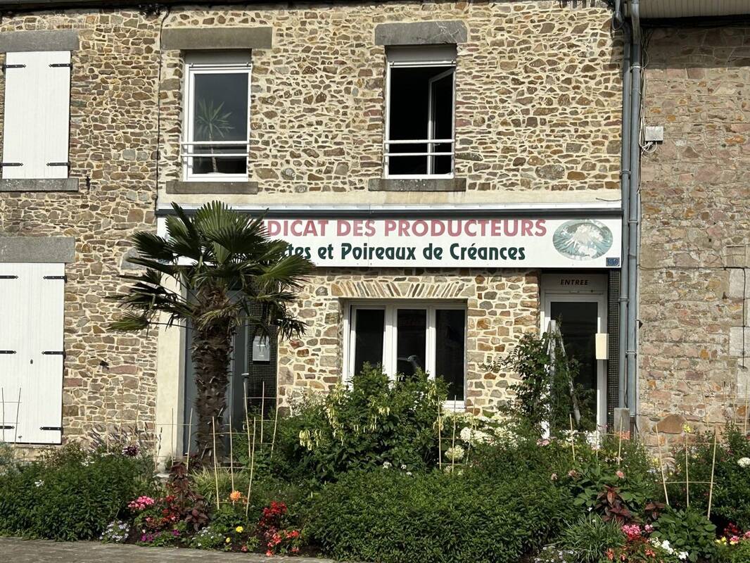 Appartement à CREANCES