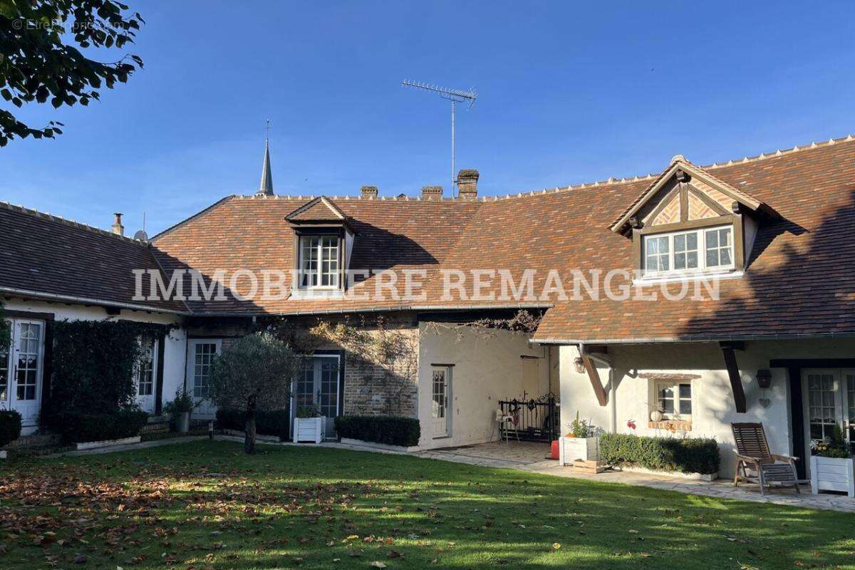 Maison à LAMOTTE-BEUVRON