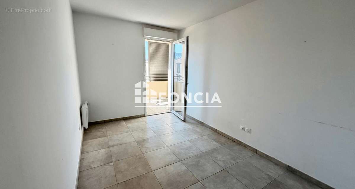 À vendre – Superbe T3 récent au Plan-du-Castellet, à seulement 10 minutes de Bandol - photo 5