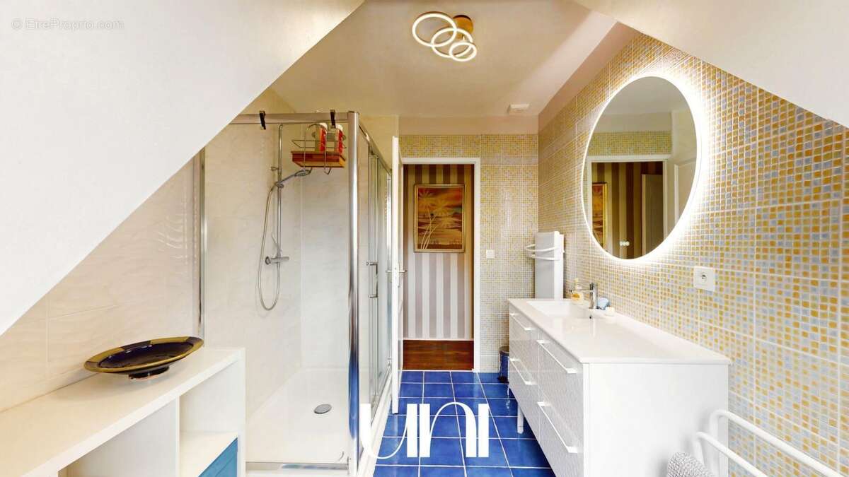 Maison à CORMELLES-LE-ROYAL