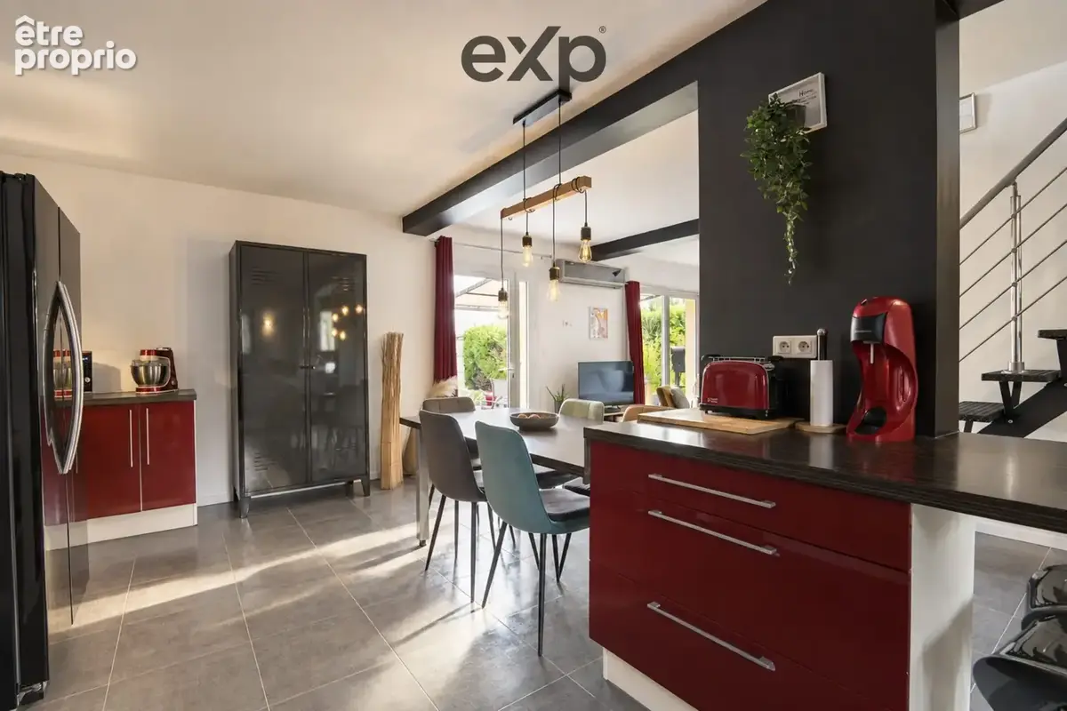 Maison 4 pièces 97 m² à vendre à La Tour-D'aigues (84240) - photo 5