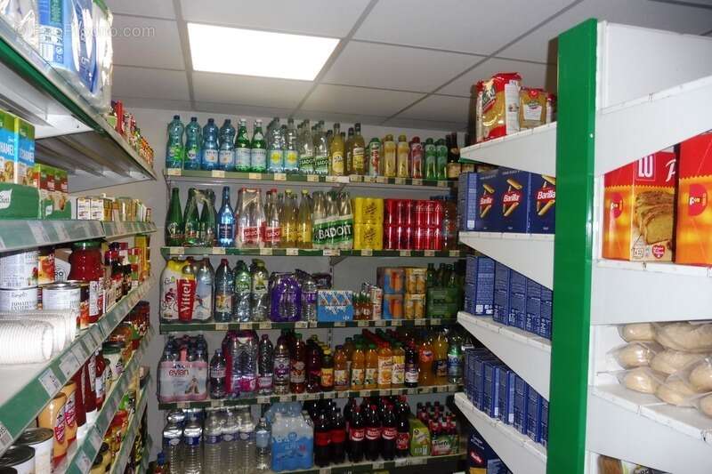 Commerce à CHAUMONT-SUR-THARONNE