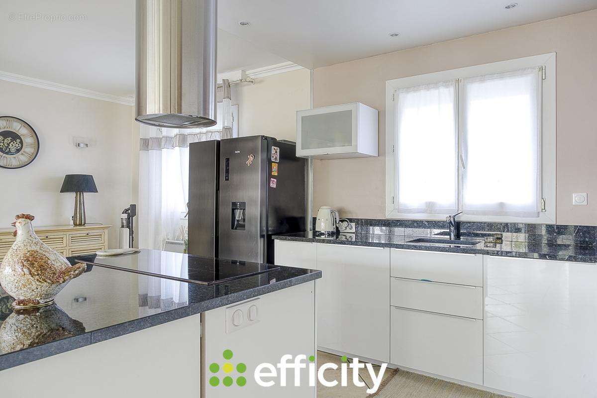 Maison à CHASSE-SUR-RHONE