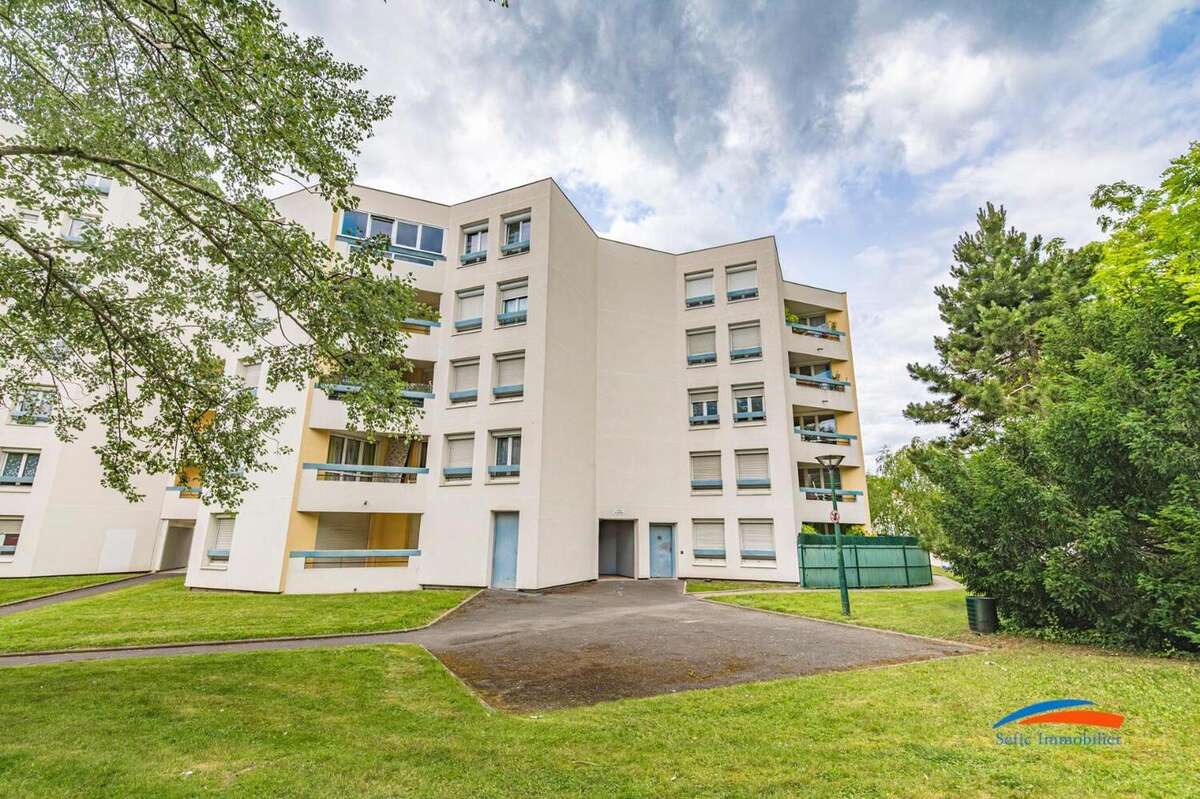   - Appartement à REIMS