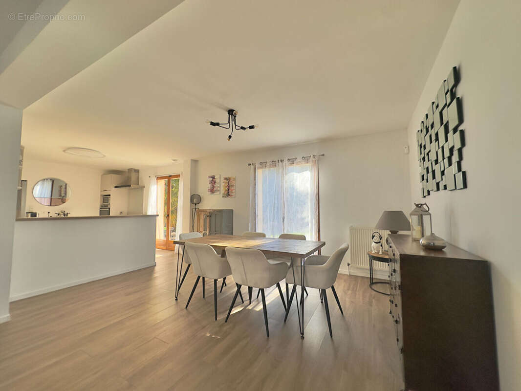 Maison à VILLIERS-SUR-MORIN