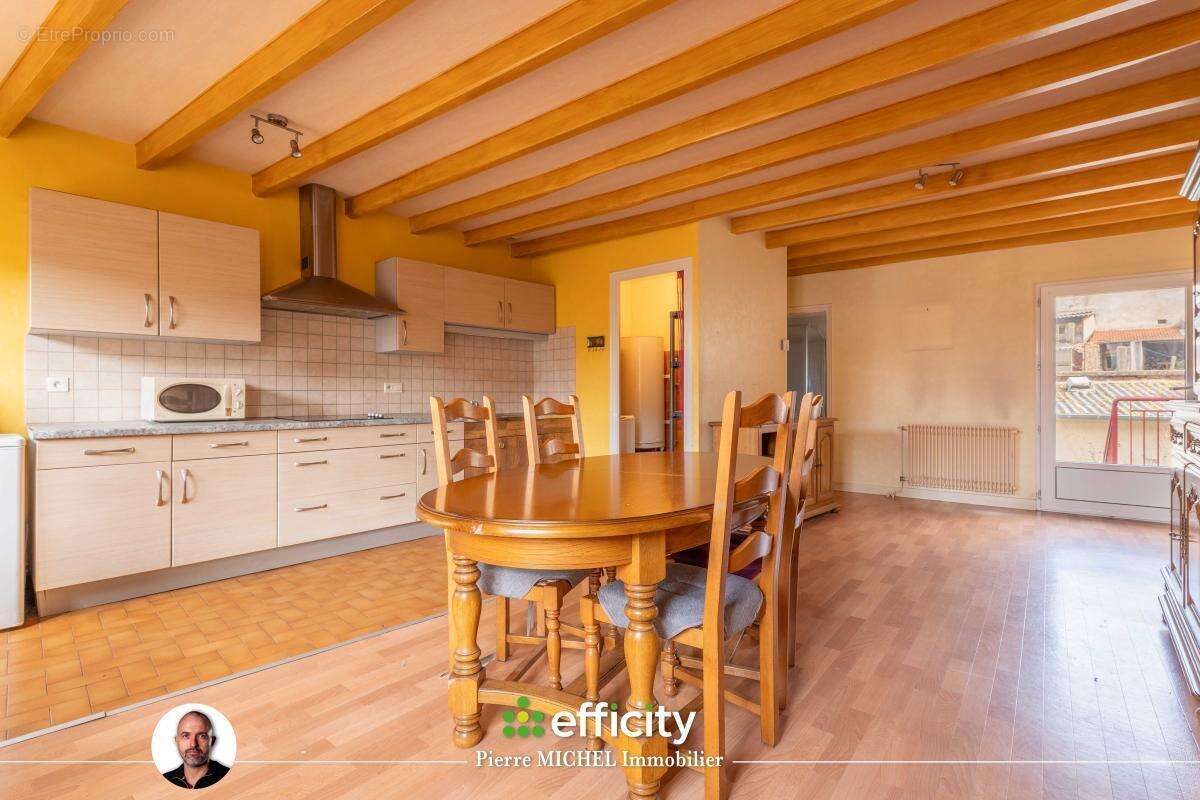 Appartement à MONTROTTIER