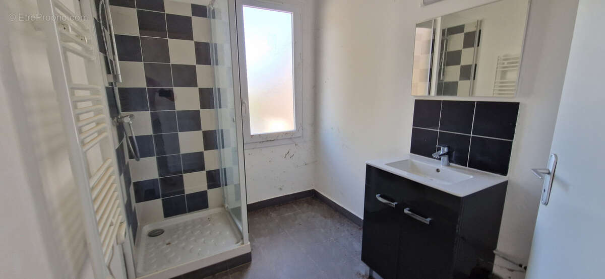 Commerce à MONTLUCON