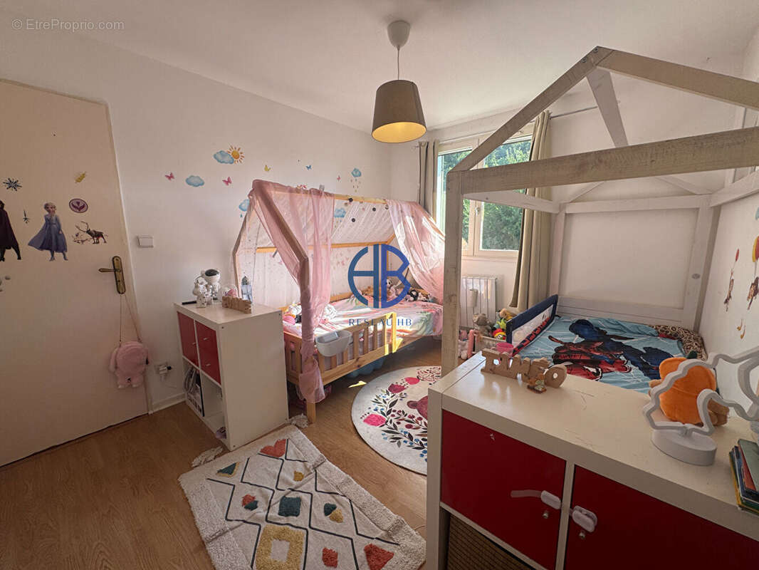 maison mitoyenne sur deux niveaux avec terrain - photo 15