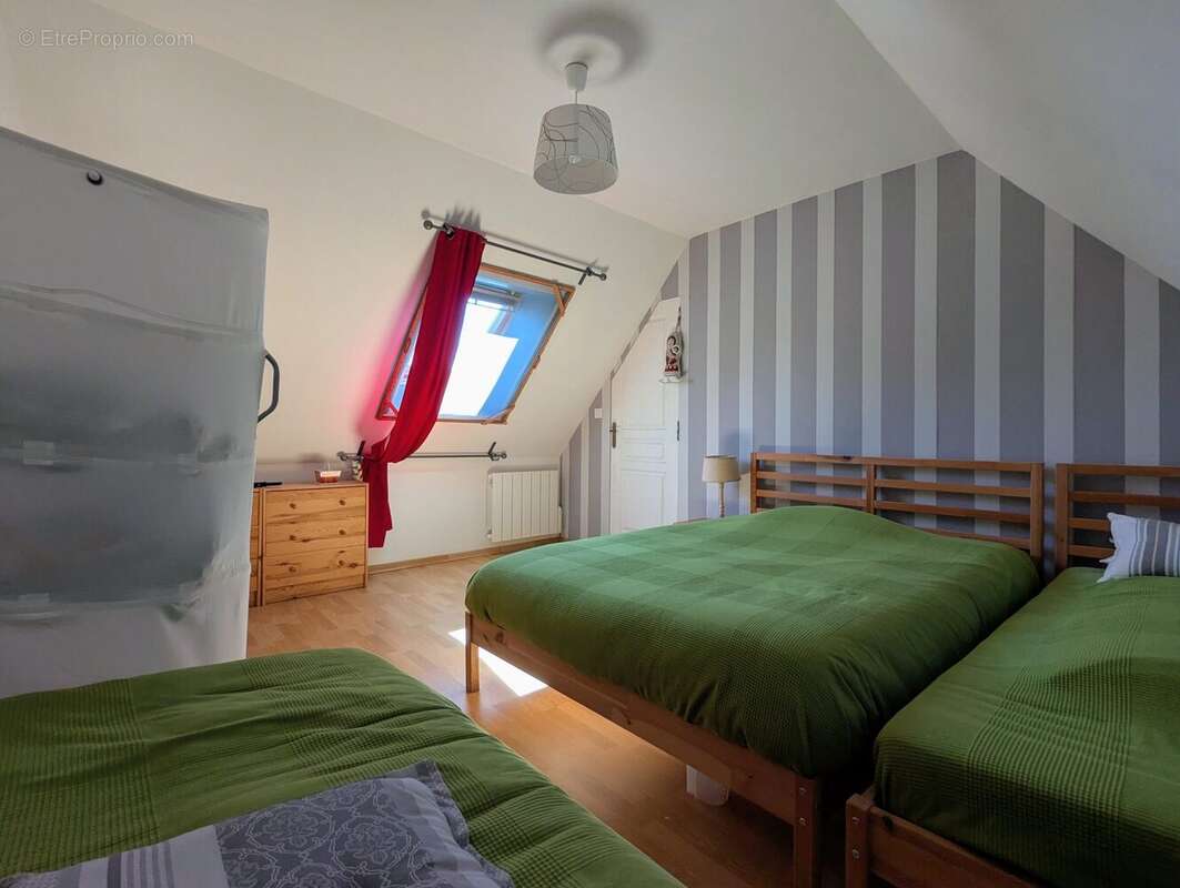 chambre 2 - Maison à ISIGNY-SUR-MER