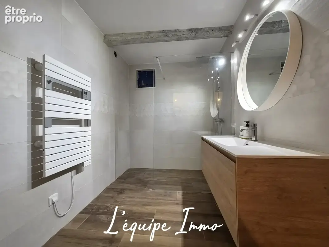 Propriété de 262 m2 vue Pyrénées comprenant 6 chambres avec dépendances et piscine sur plus de 6000 m2 - photo 12