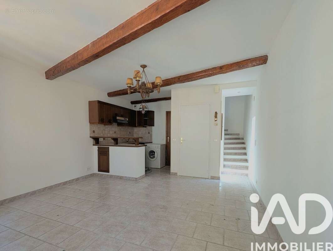 Photo 2 - Appartement à LE BEAUSSET
