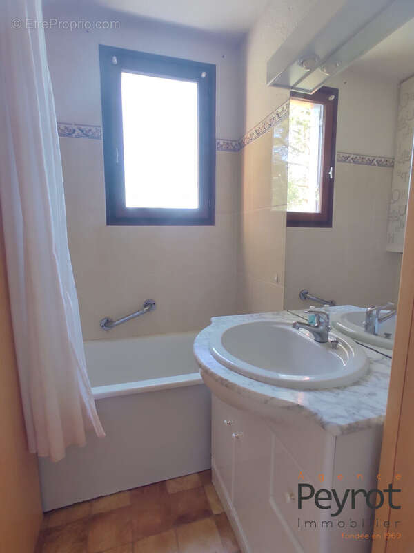 Appartement à LES ANGLES
