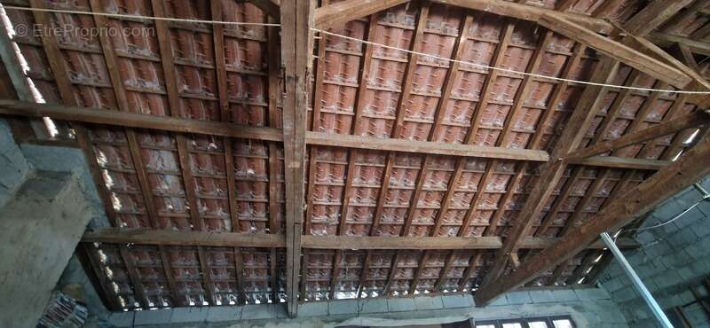 Maison à MONGUILHEM