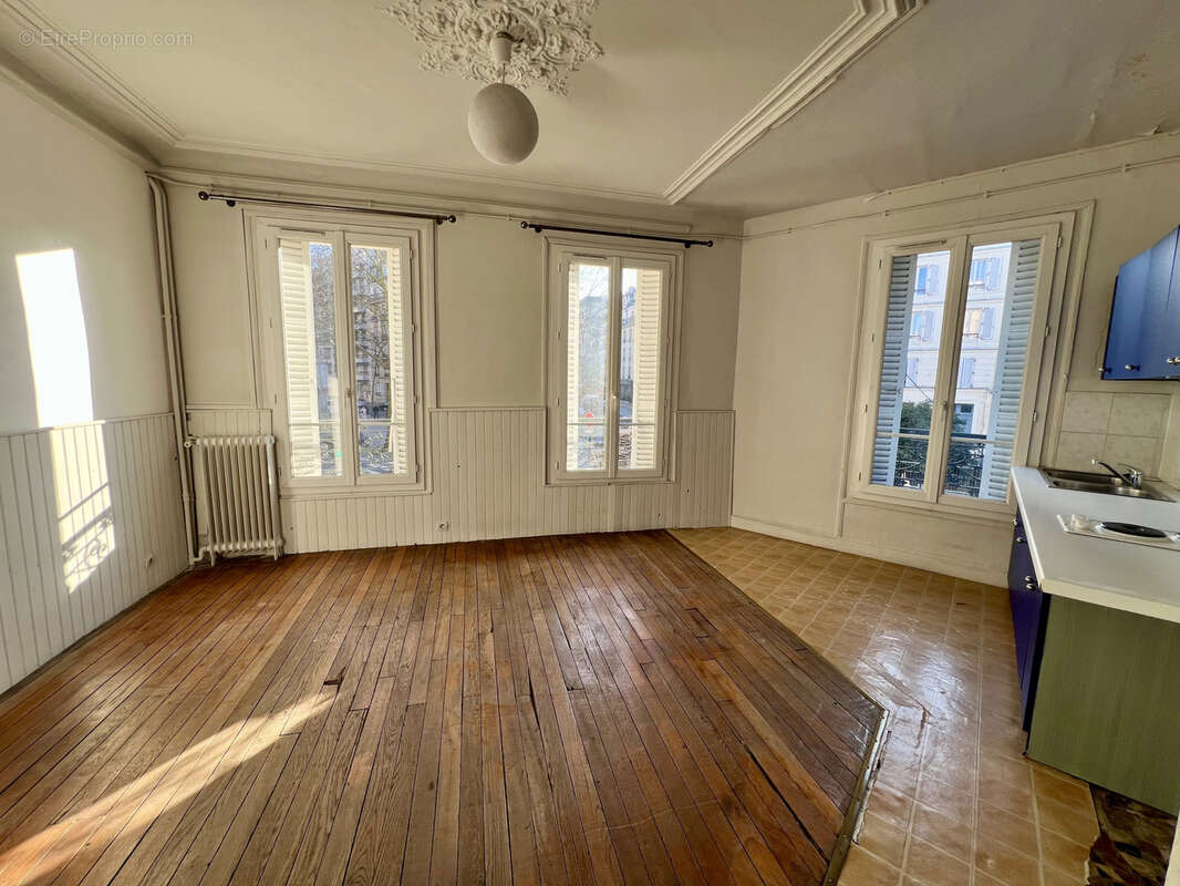 Appartement à PARIS-14E